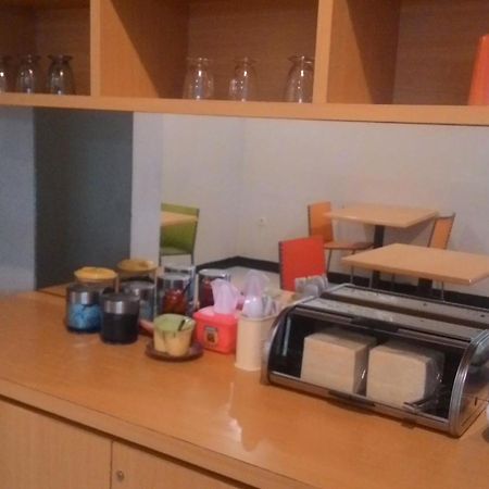 Swk 95 Hotel Surabaya Eksteriør bilde