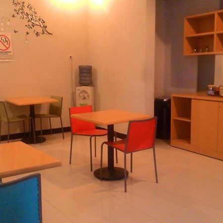 Swk 95 Hotel Surabaya Eksteriør bilde