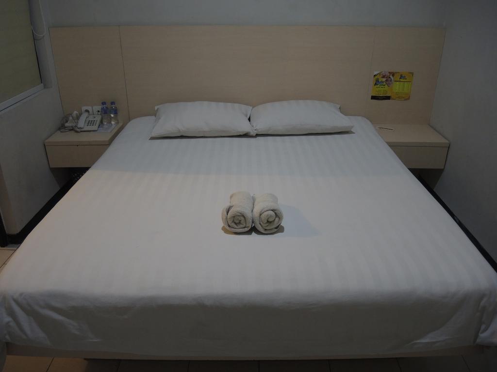 Swk 95 Hotel Surabaya Rom bilde