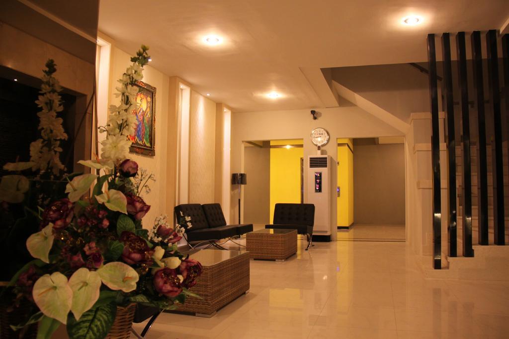 Swk 95 Hotel Surabaya Eksteriør bilde
