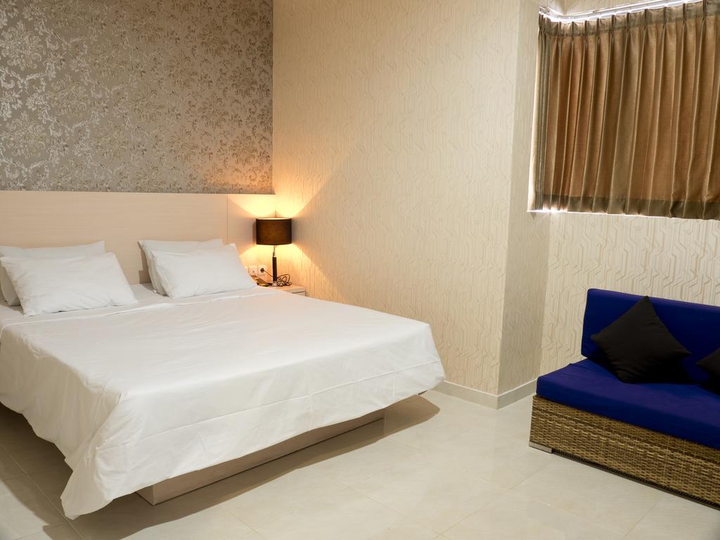 Swk 95 Hotel Surabaya Eksteriør bilde